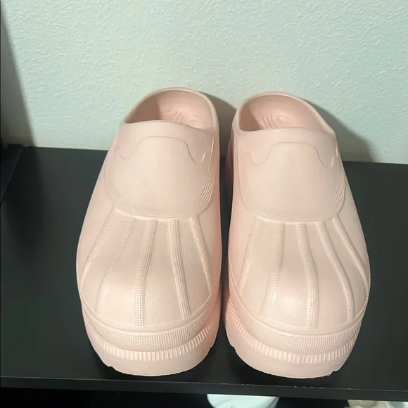 Sorel Pink Mules - Picture 1 of 4